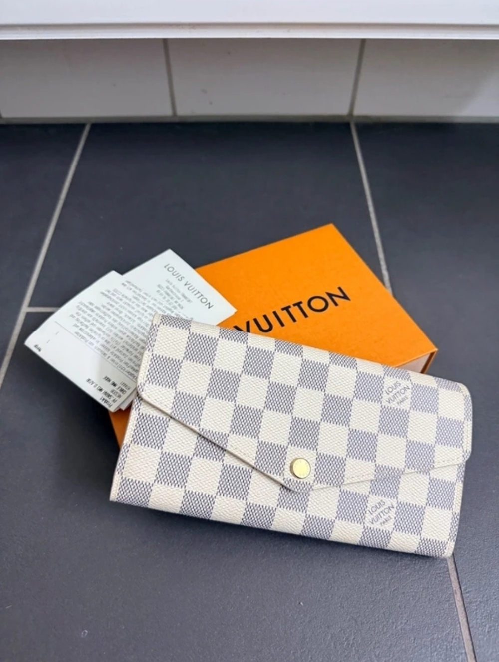 Louis Vuitton Sarah Wallet